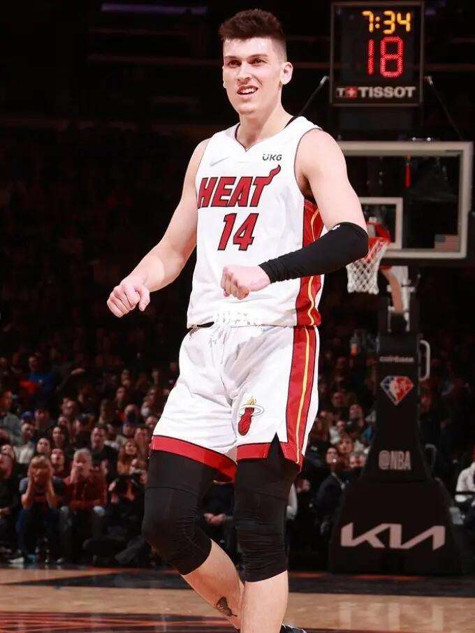 并最终在战 并最终在战