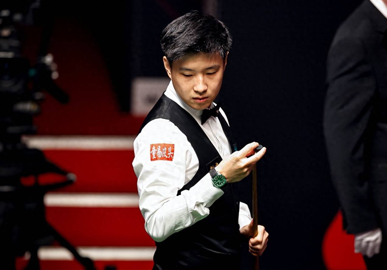 背景为世人 背景为世人