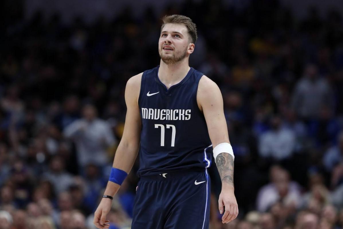 眉的配置 眉的配置